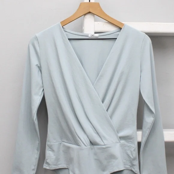 Linmon Light Blue Long Sleeve Plunging Deep V-Neckline Bodysuit Size Large - Picture 4 of 5
